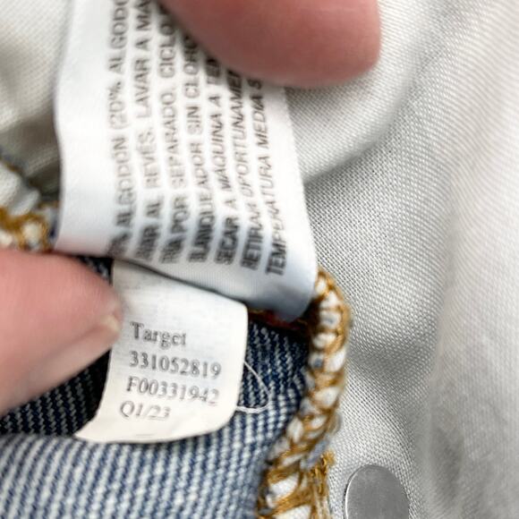 Wild Fable Womens Super High Rise Denim Shorts Size 17 Cutoff Raw Hem Y2K Grunge - Picture 8 of 10